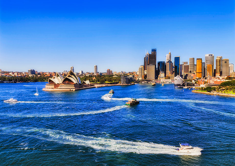 lunch cruise with music on sydney harbour